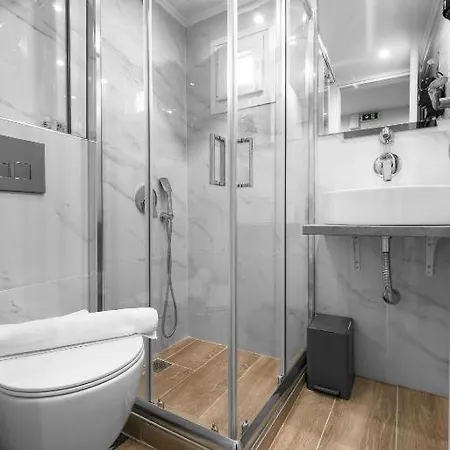 Apartment Penthouse 9, Nilie Hospitality Mgmt *